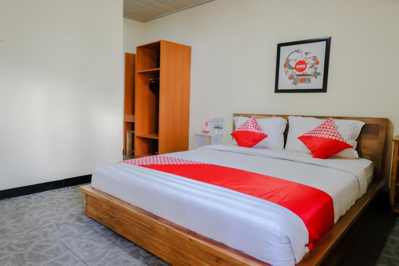 Oyo 1175 Oemah Djowo Resort Magetan Εξωτερικό φωτογραφία