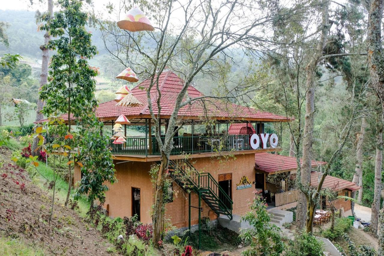 Oyo 1175 Oemah Djowo Resort Magetan Εξωτερικό φωτογραφία